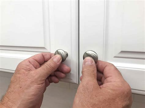 installing cabinet knobs and pulls